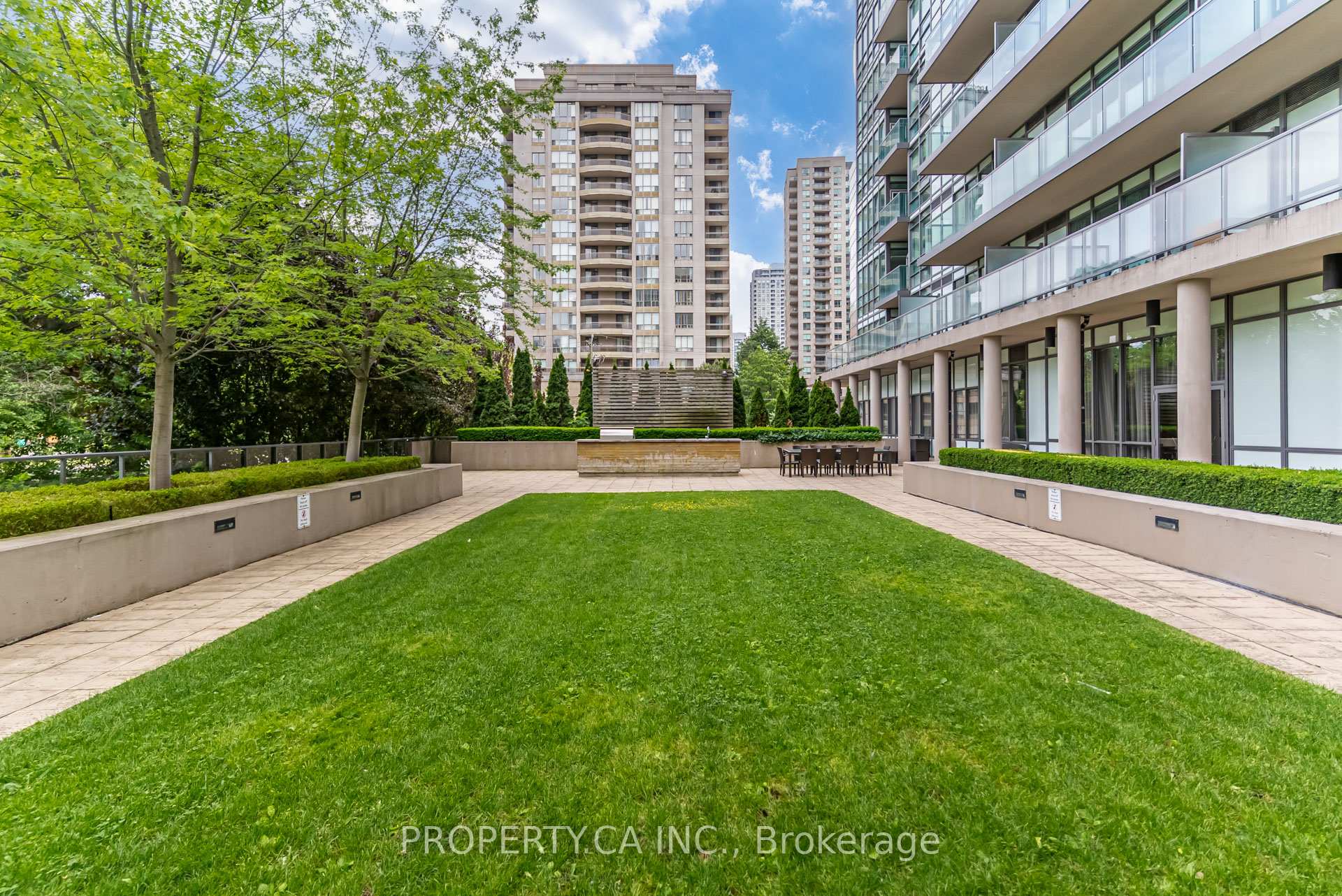 26 Norton Avenue 1111, Toronto Unit: 1111