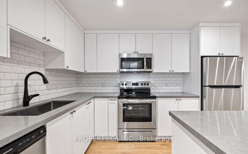 119 Invermay Avenue, Toronto