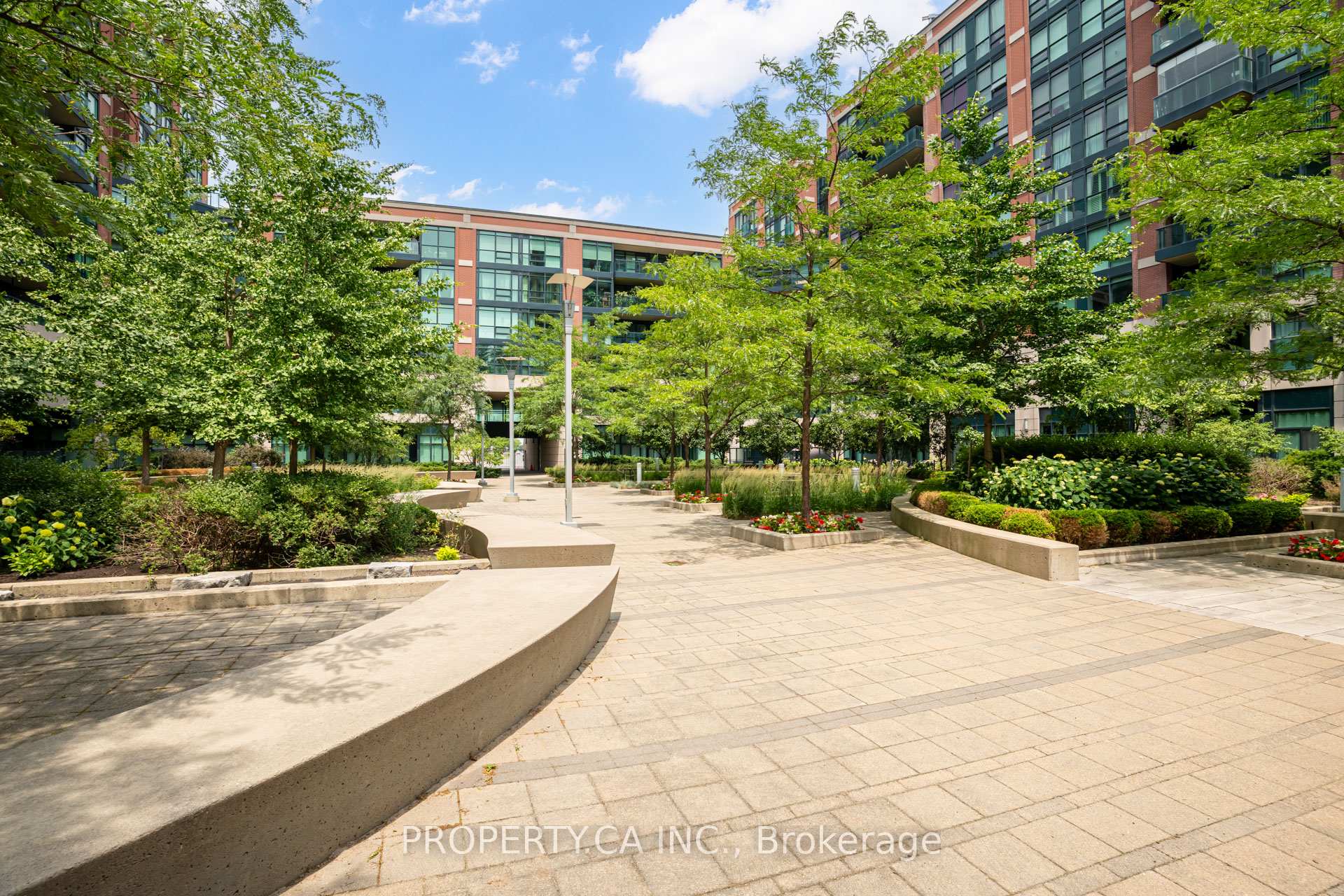 525 Wilson Avenue 118, Toronto Unit: 118