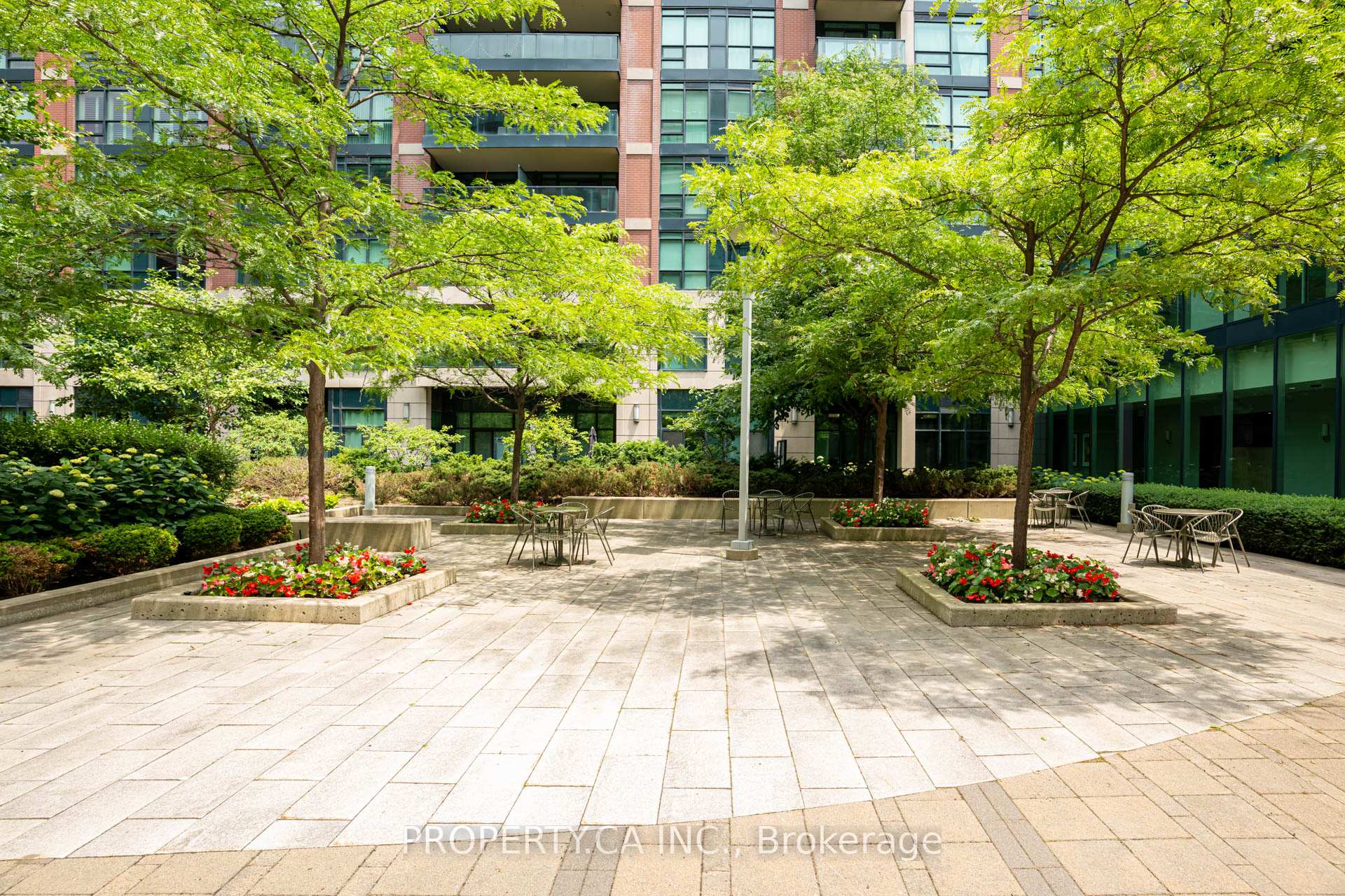 525 Wilson Avenue 118, Toronto Unit: 118