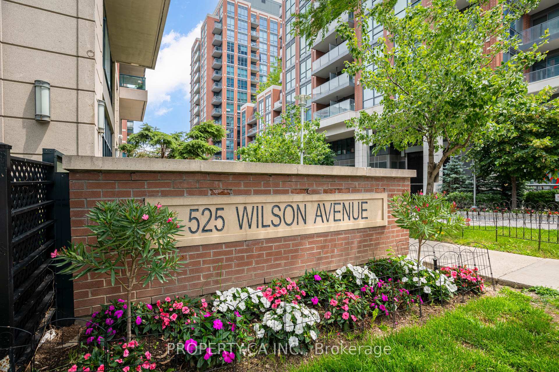 525 Wilson Avenue 118, Toronto Unit: 118