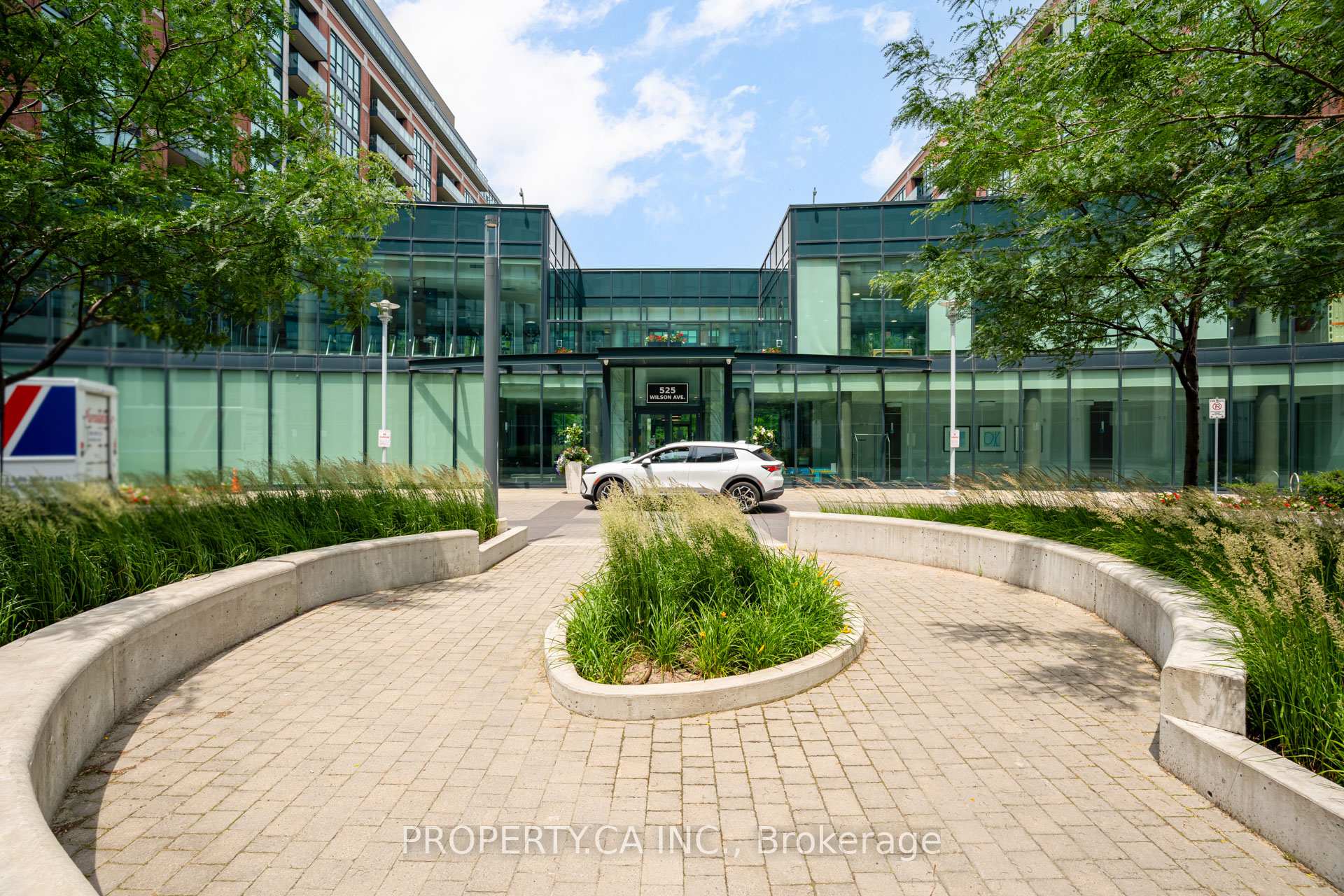 525 Wilson Avenue 118, Toronto Unit: 118