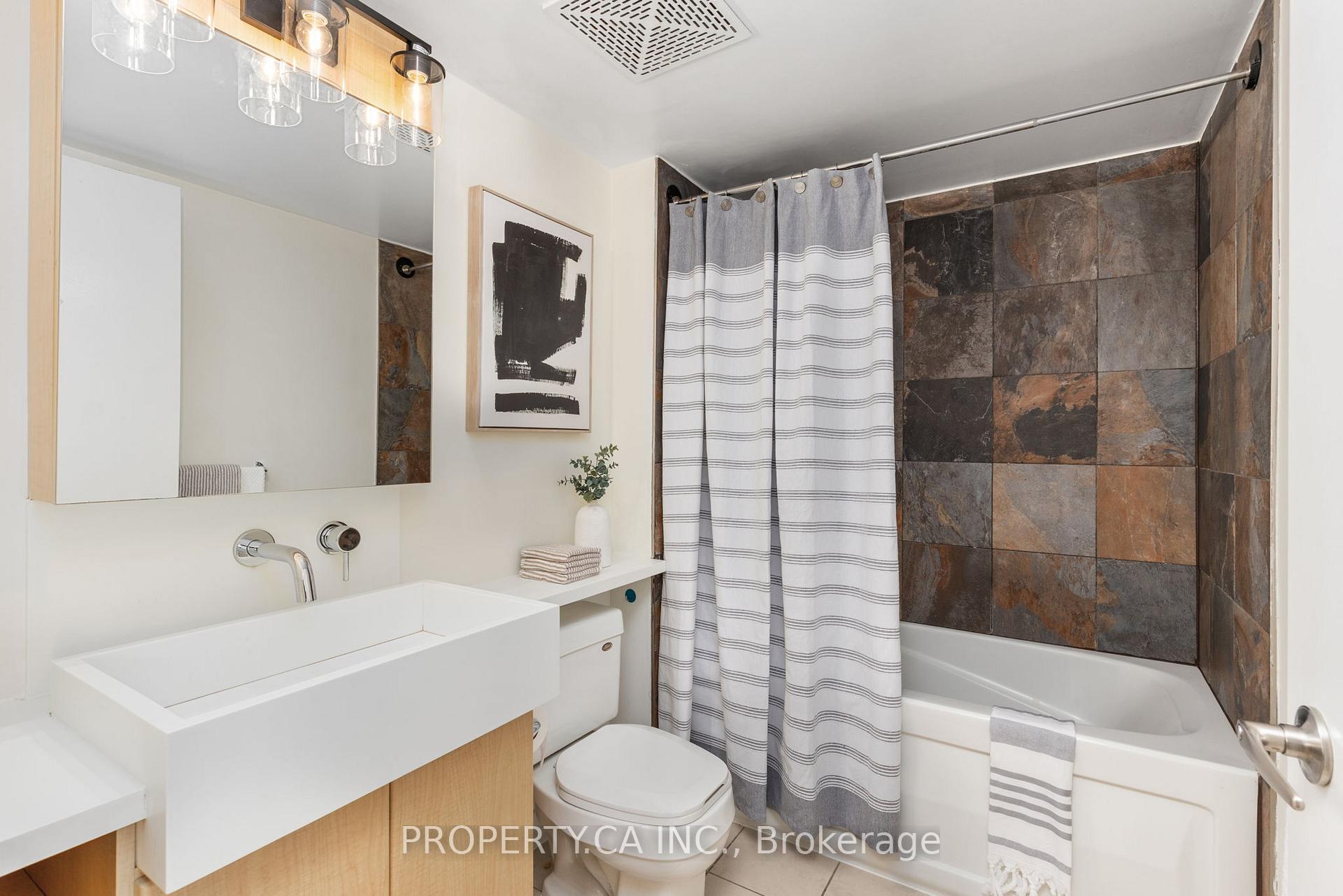11 Brunel Court 503, Toronto Unit: 503
