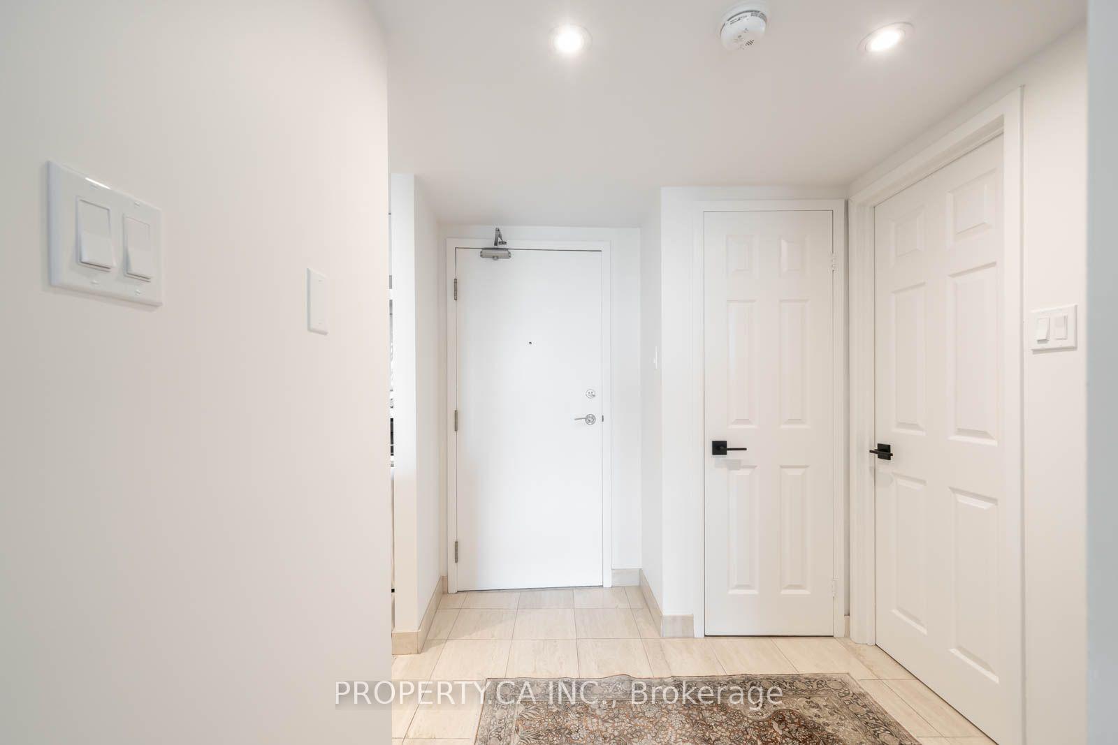 77 Harbour Square 1111, Toronto Unit: 1111