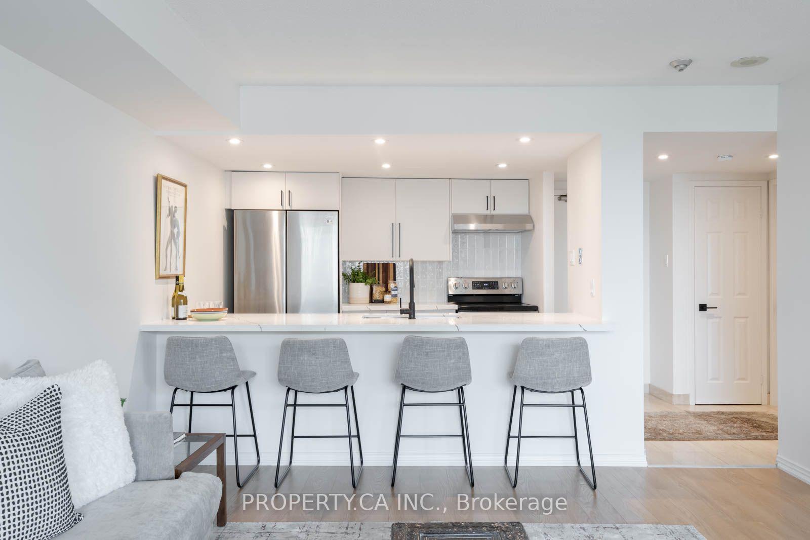 77 Harbour Square 1111, Toronto Unit: 1111