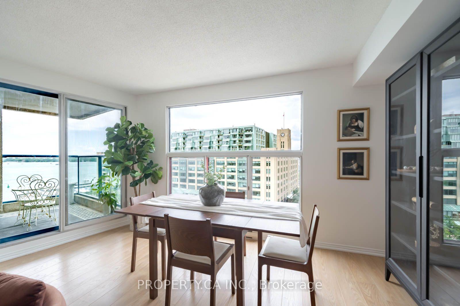 77 Harbour Square 1111, Toronto Unit: 1111