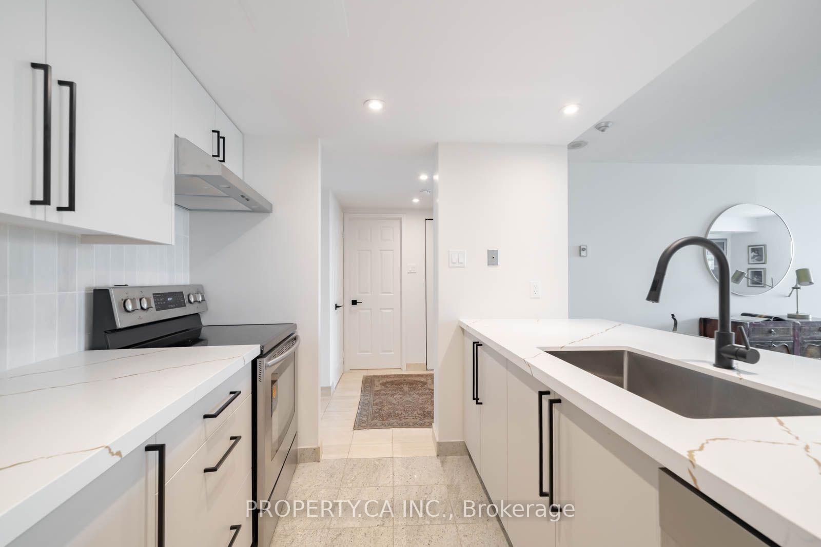 77 Harbour Square 1111, Toronto Unit: 1111