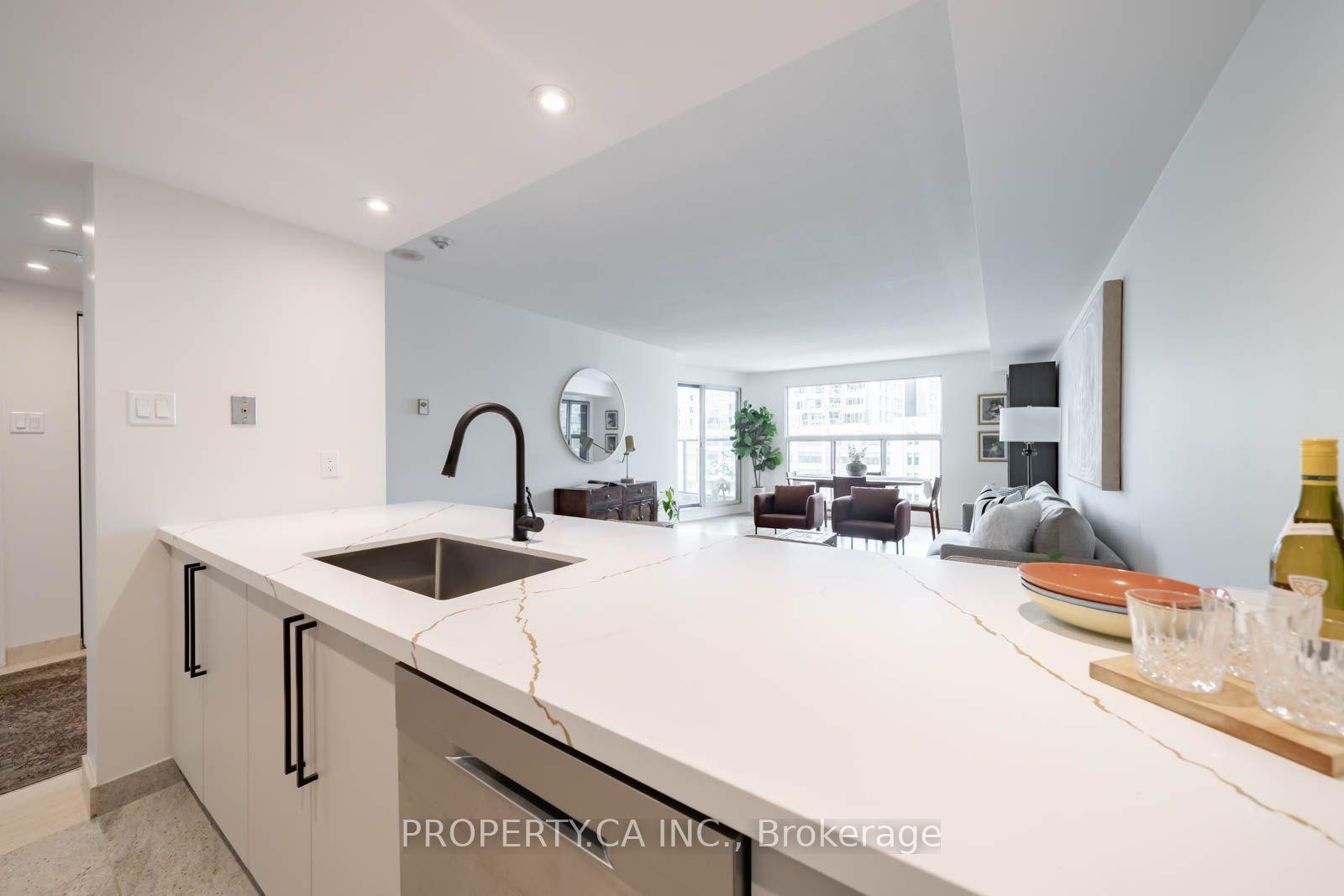 77 Harbour Square 1111, Toronto Unit: 1111