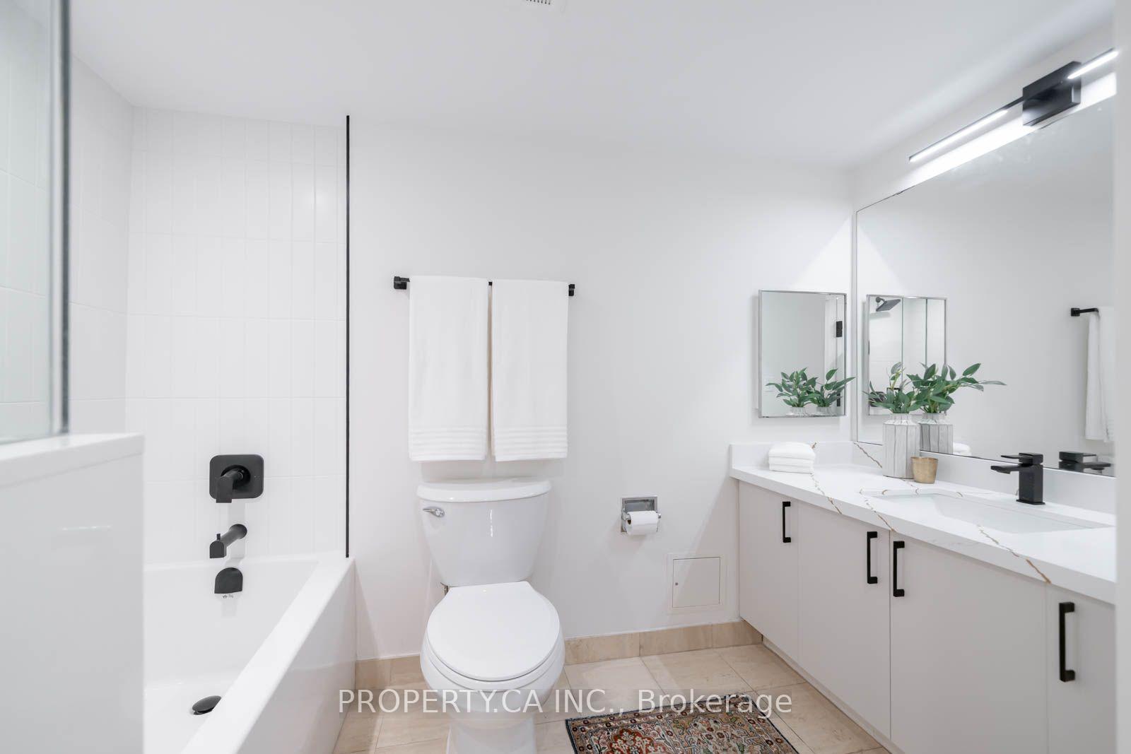 77 Harbour Square 1111, Toronto Unit: 1111