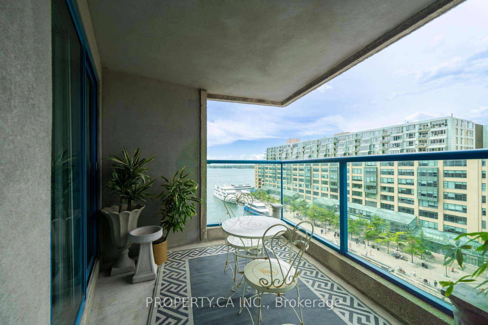 77 Harbour Square 1111, Toronto Unit: 1111