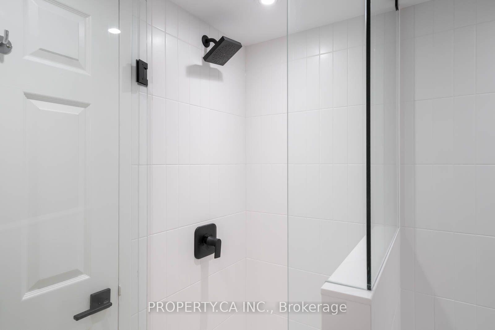 77 Harbour Square 1111, Toronto Unit: 1111
