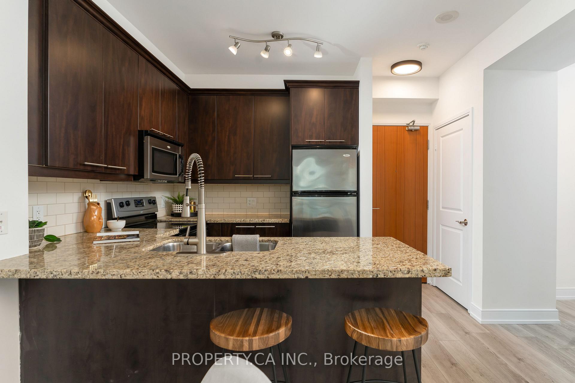 88 Broadway Avenue 1004, Toronto Unit: 1004