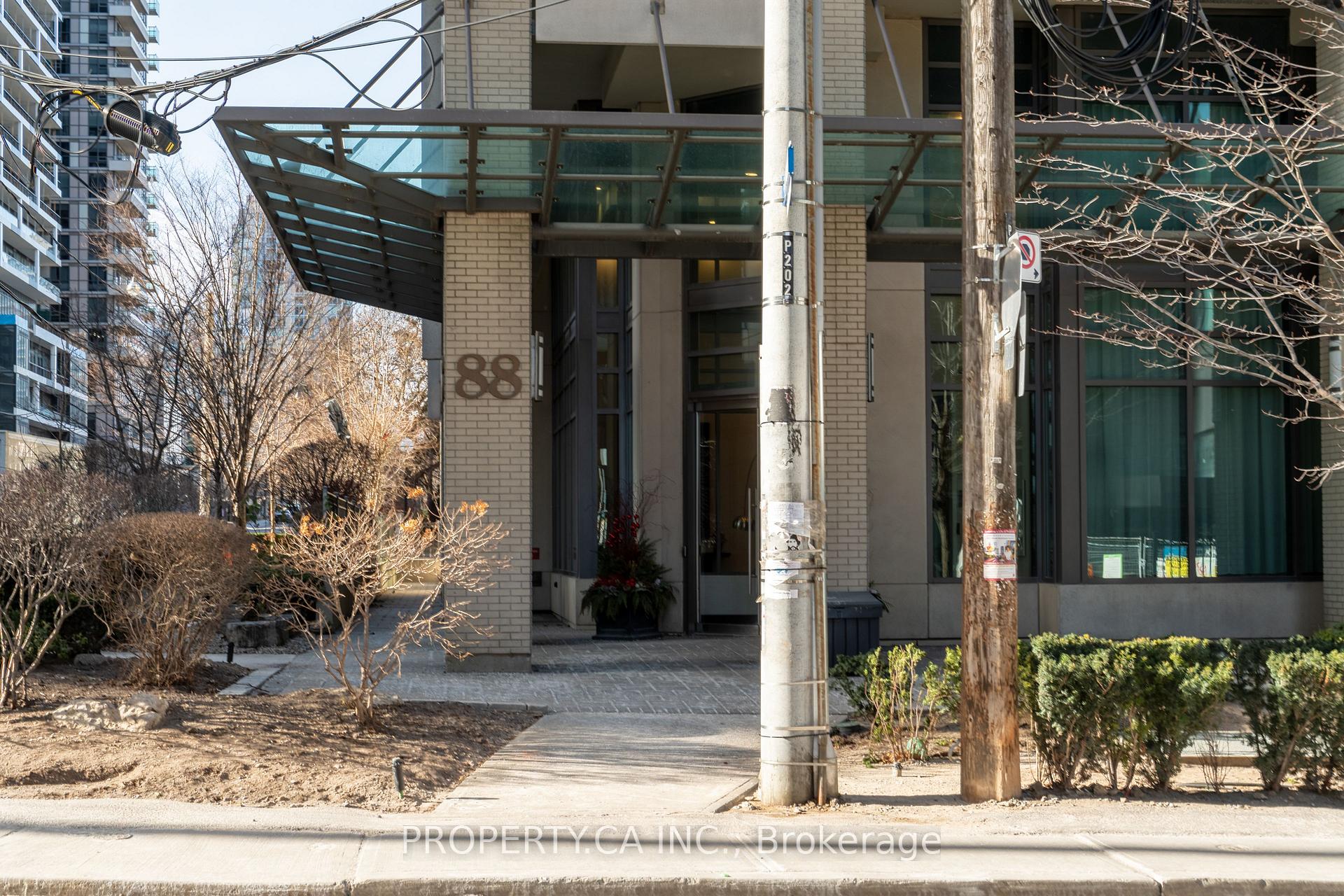 88 Broadway Avenue 1004, Toronto Unit: 1004