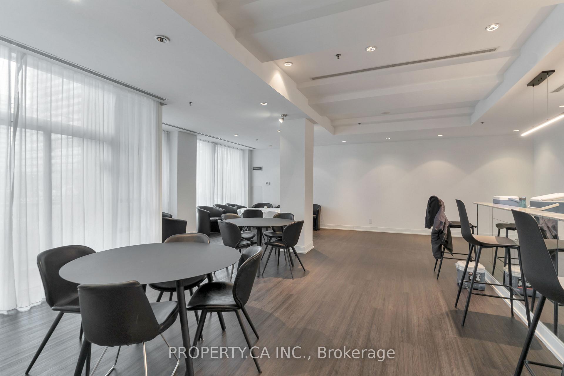 88 Broadway Avenue 1004, Toronto Unit: 1004