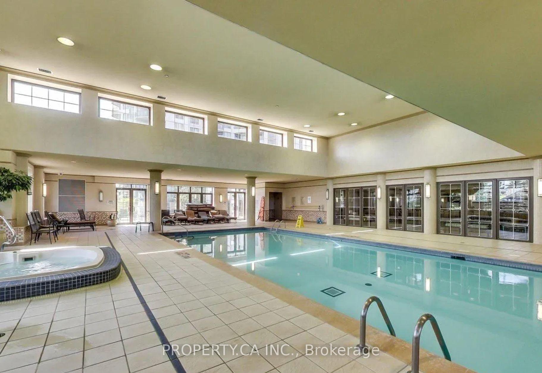 80 Harrison Garden Boulevard 221, Toronto Unit: 221
