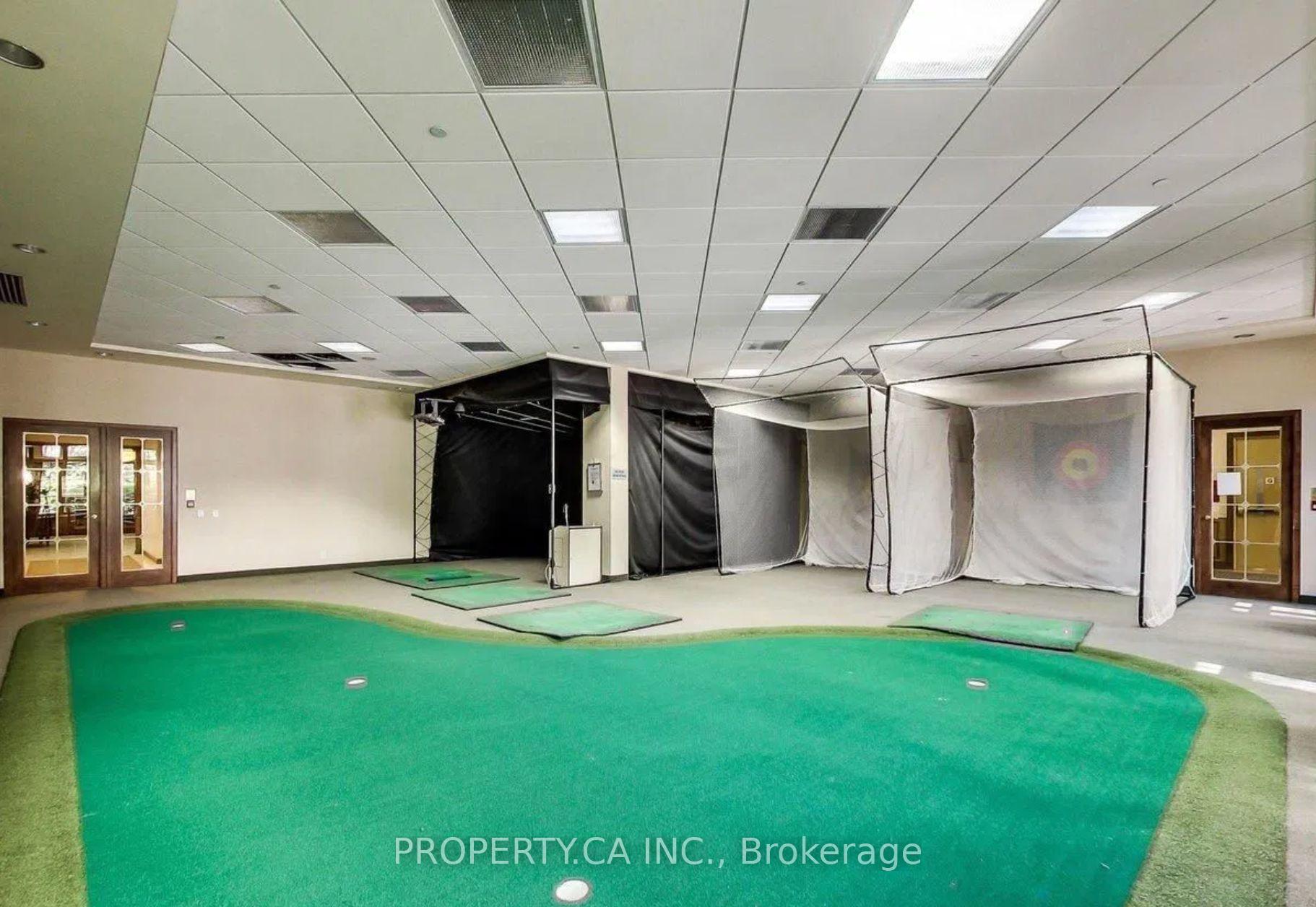 80 Harrison Garden Boulevard 221, Toronto Unit: 221