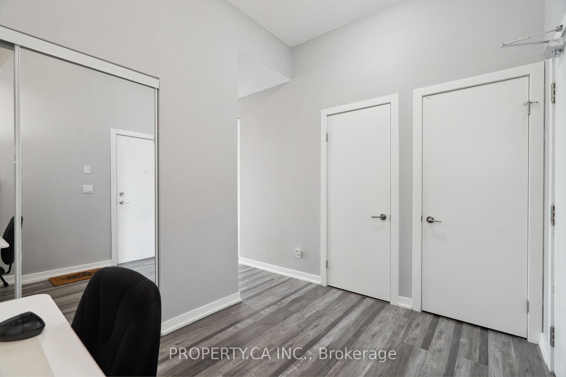 20 Bruyeres Mews 721, Toronto Unit: 721