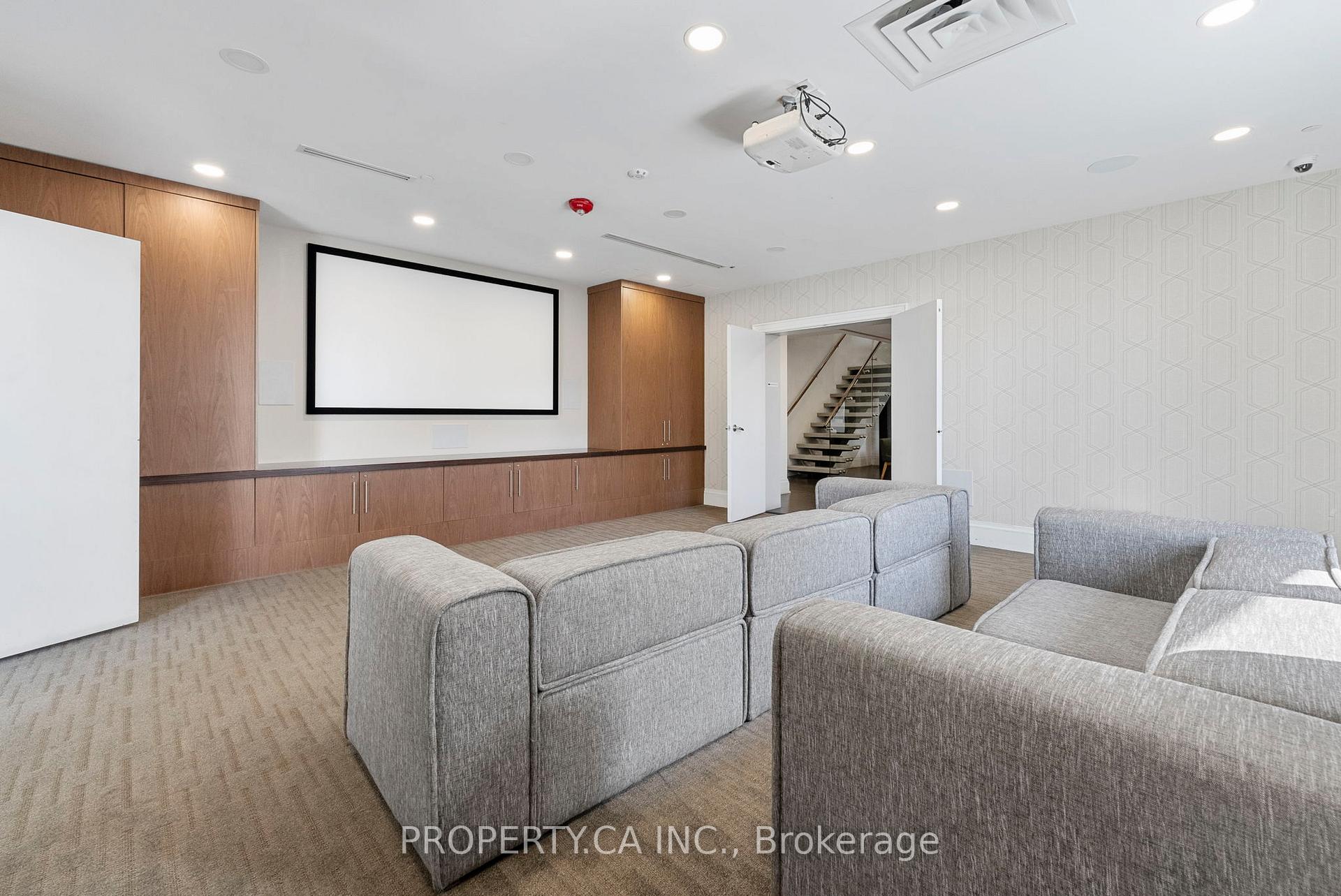 20 Bruyeres Mews 721, Toronto Unit: 721