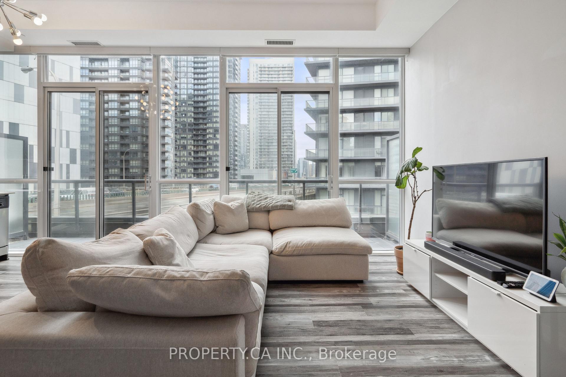 20 Bruyeres Mews 721, Toronto Unit: 721