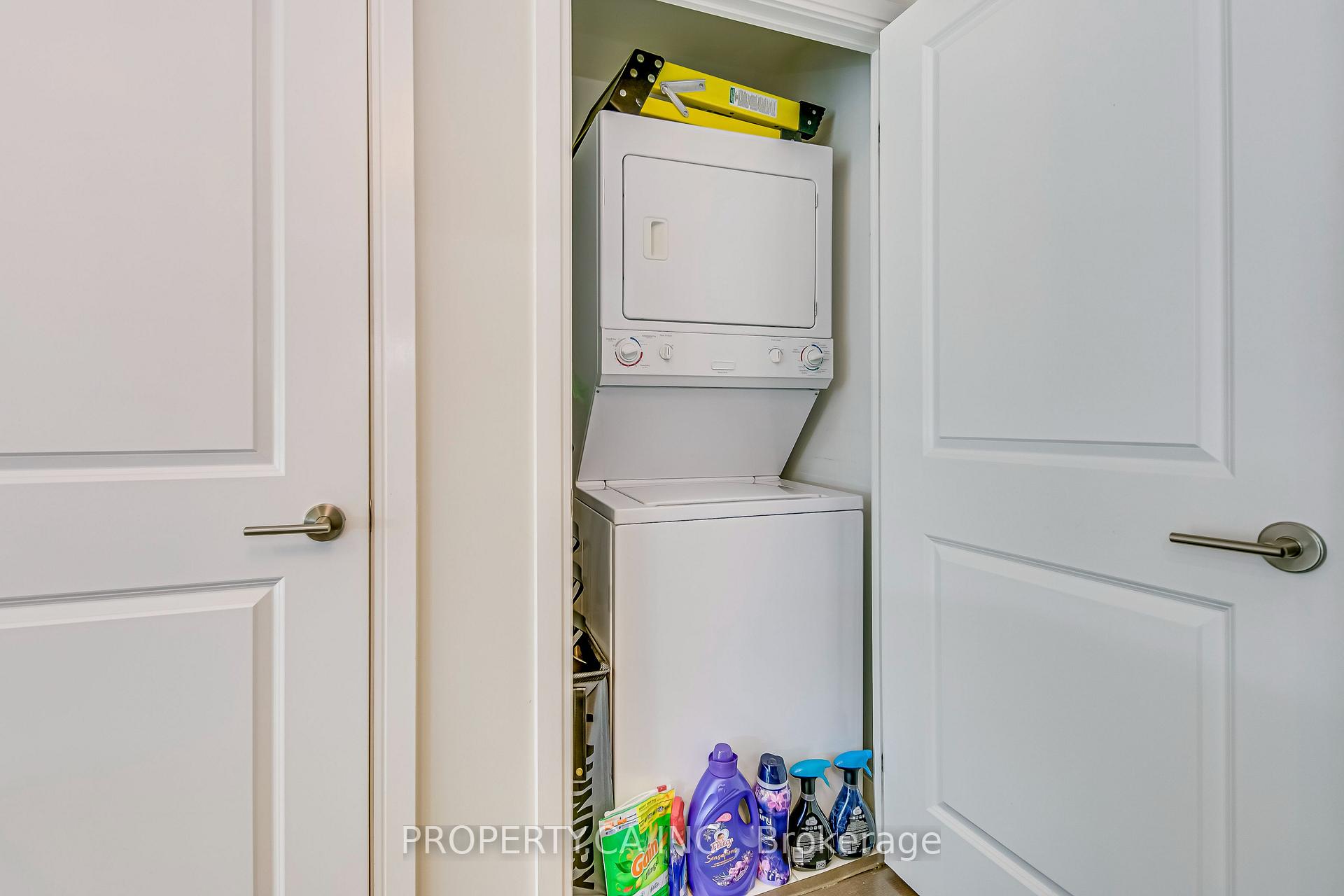 21 Scollard Street 406, Toronto Unit: 406