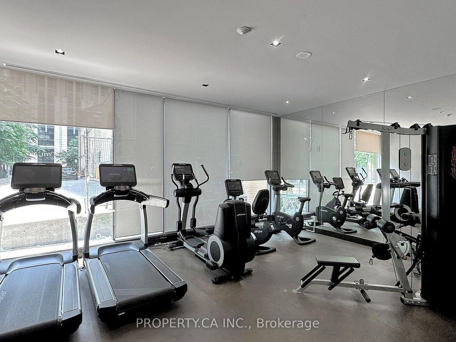 21 Scollard Street 406, Toronto Unit: 406