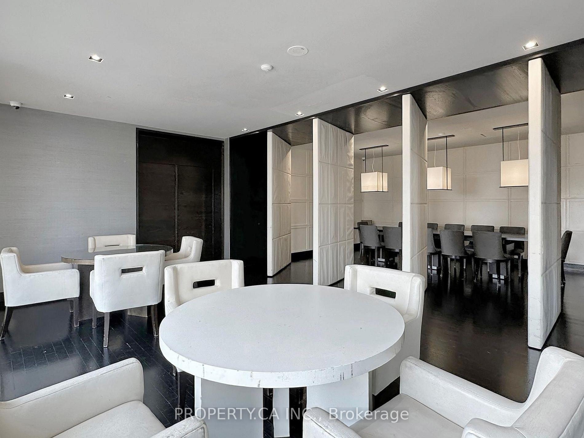 21 Scollard Street 406, Toronto Unit: 406