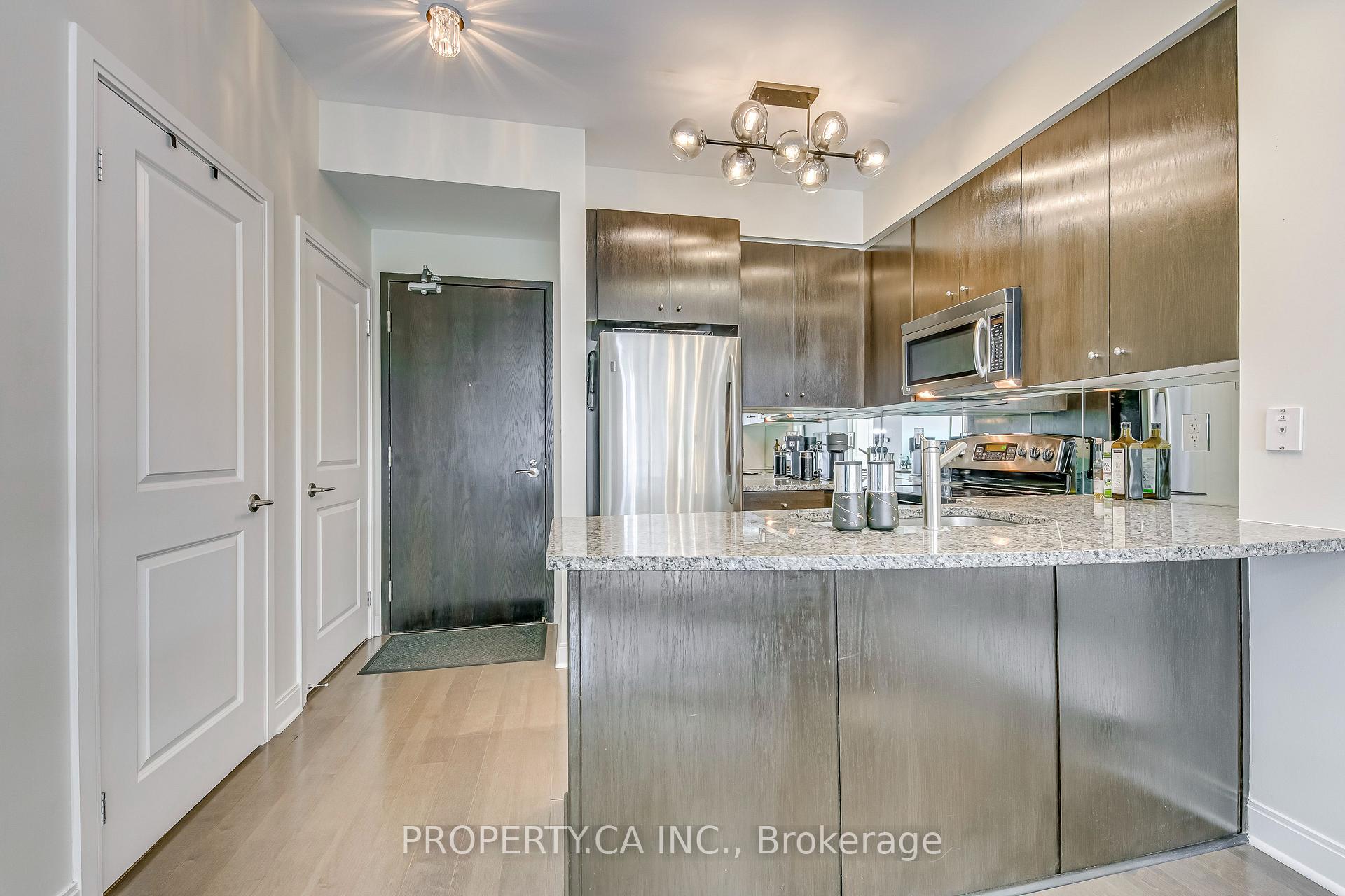 21 Scollard Street 406, Toronto Unit: 406