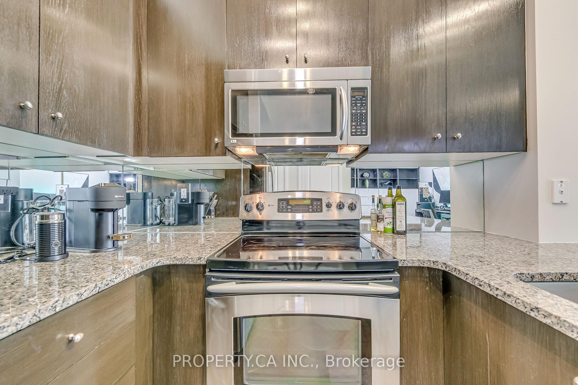 21 Scollard Street 406, Toronto Unit: 406