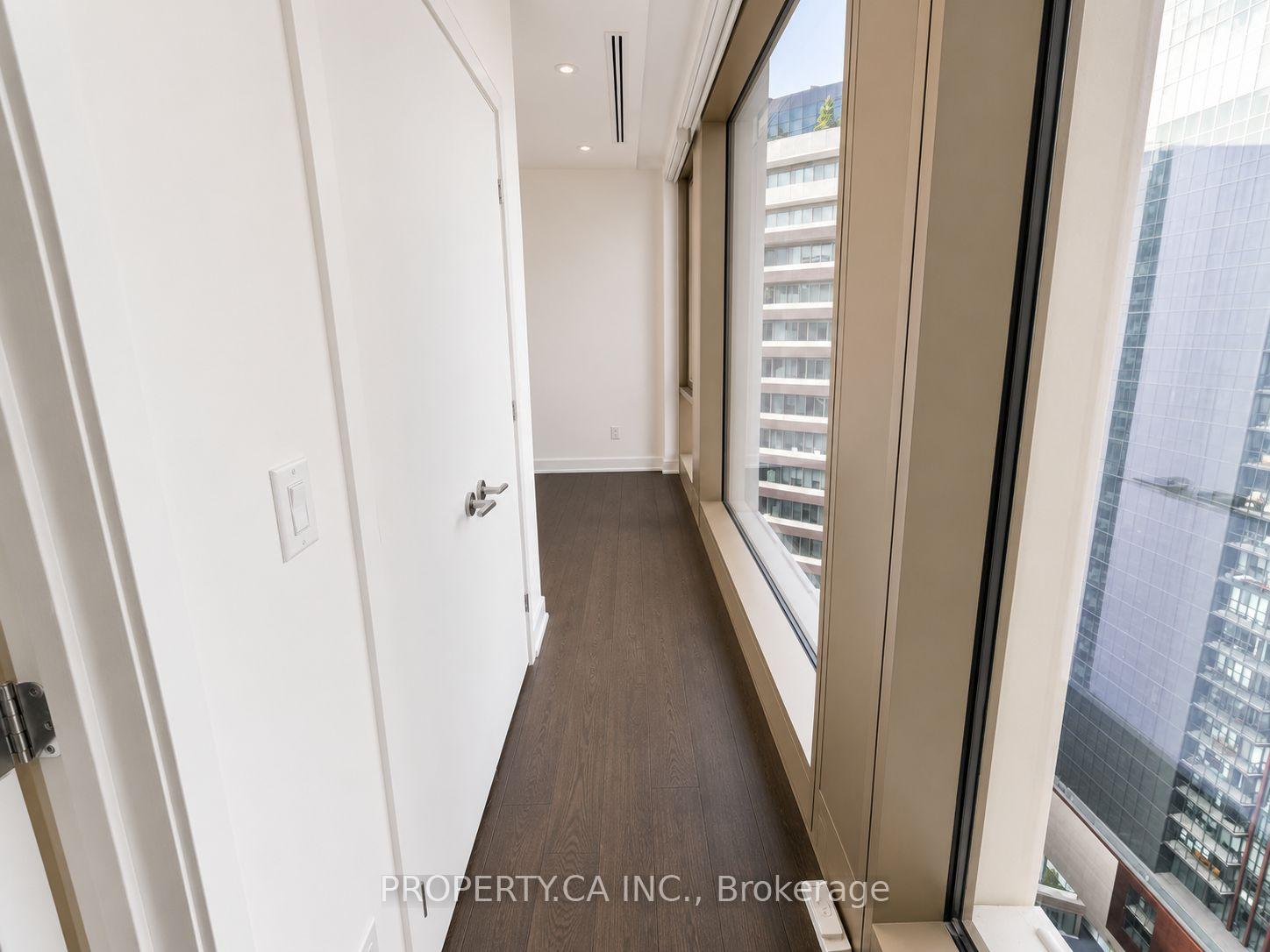 1315 Bay Street 2002, Toronto Unit: 2002