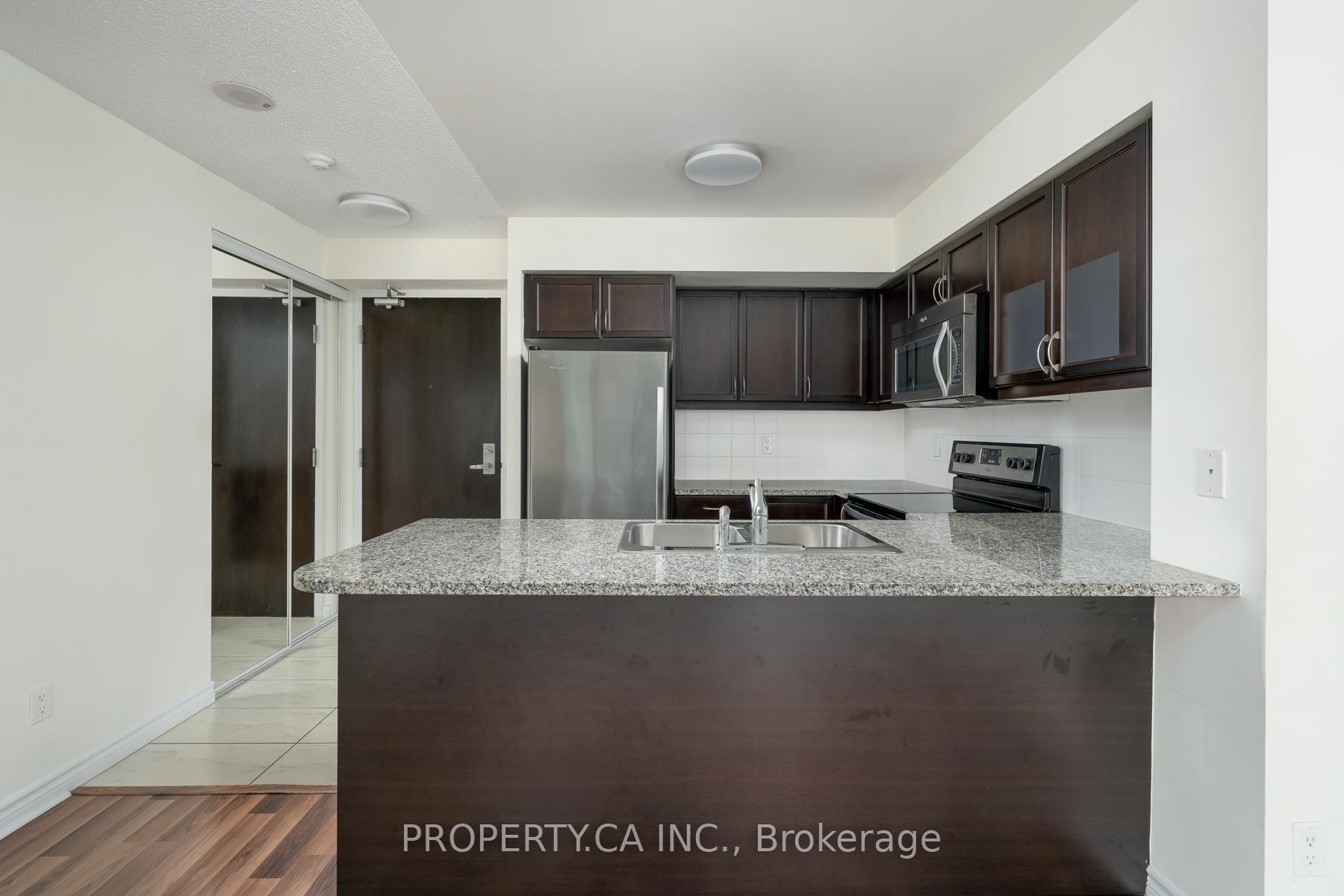 25 Lower Simcoe Street 803, Toronto Unit: 803