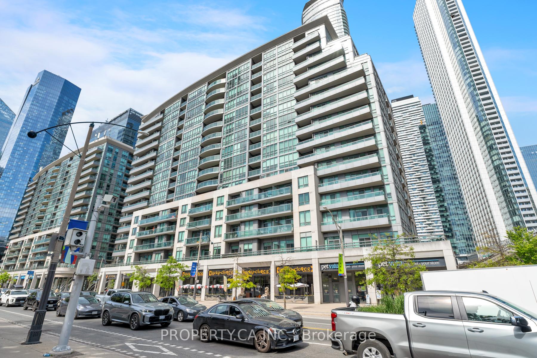 25 Lower Simcoe Street 803, Toronto Unit: 803