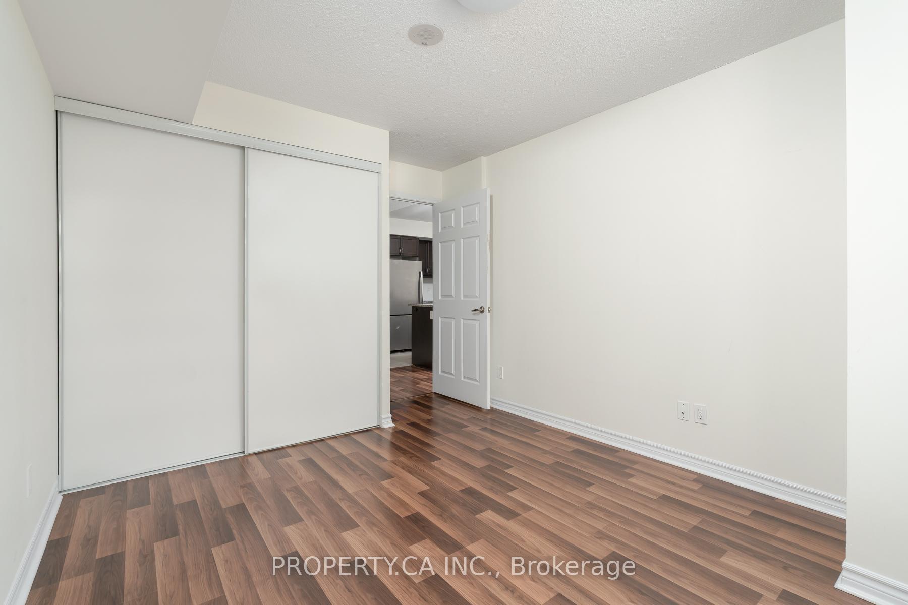 25 Lower Simcoe Street 803, Toronto Unit: 803