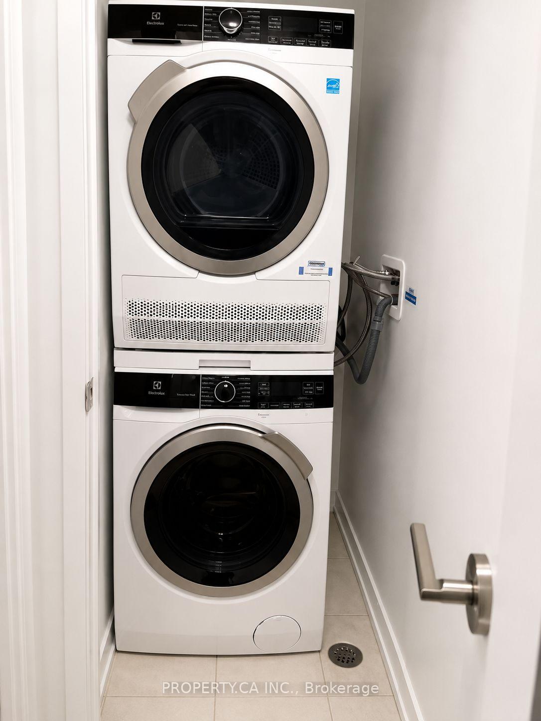 219 Dundas Street E 1706, Toronto Unit: 1706