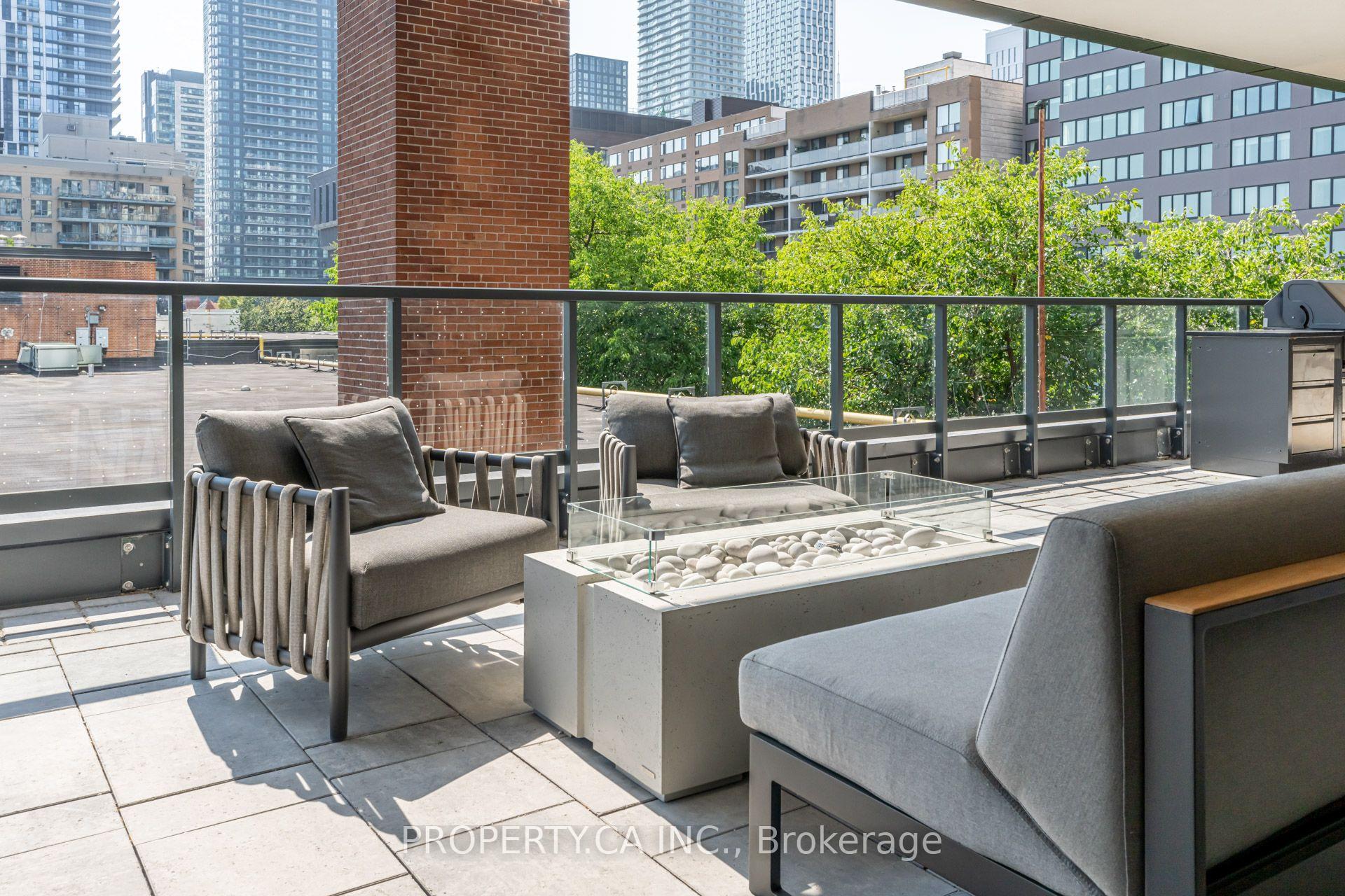 319 Jarvis Street LPH16, Toronto Unit: LPH16