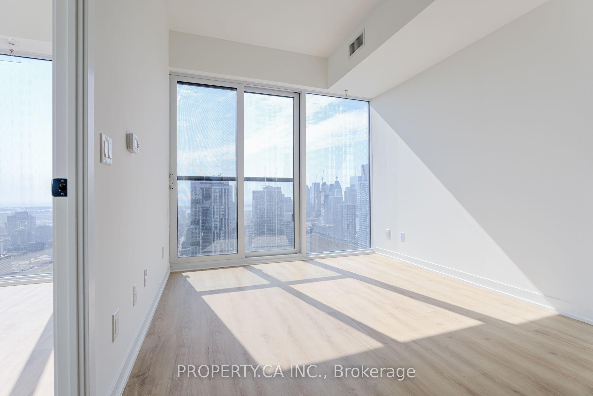 319 Jarvis Street LPH16, Toronto Unit: LPH16