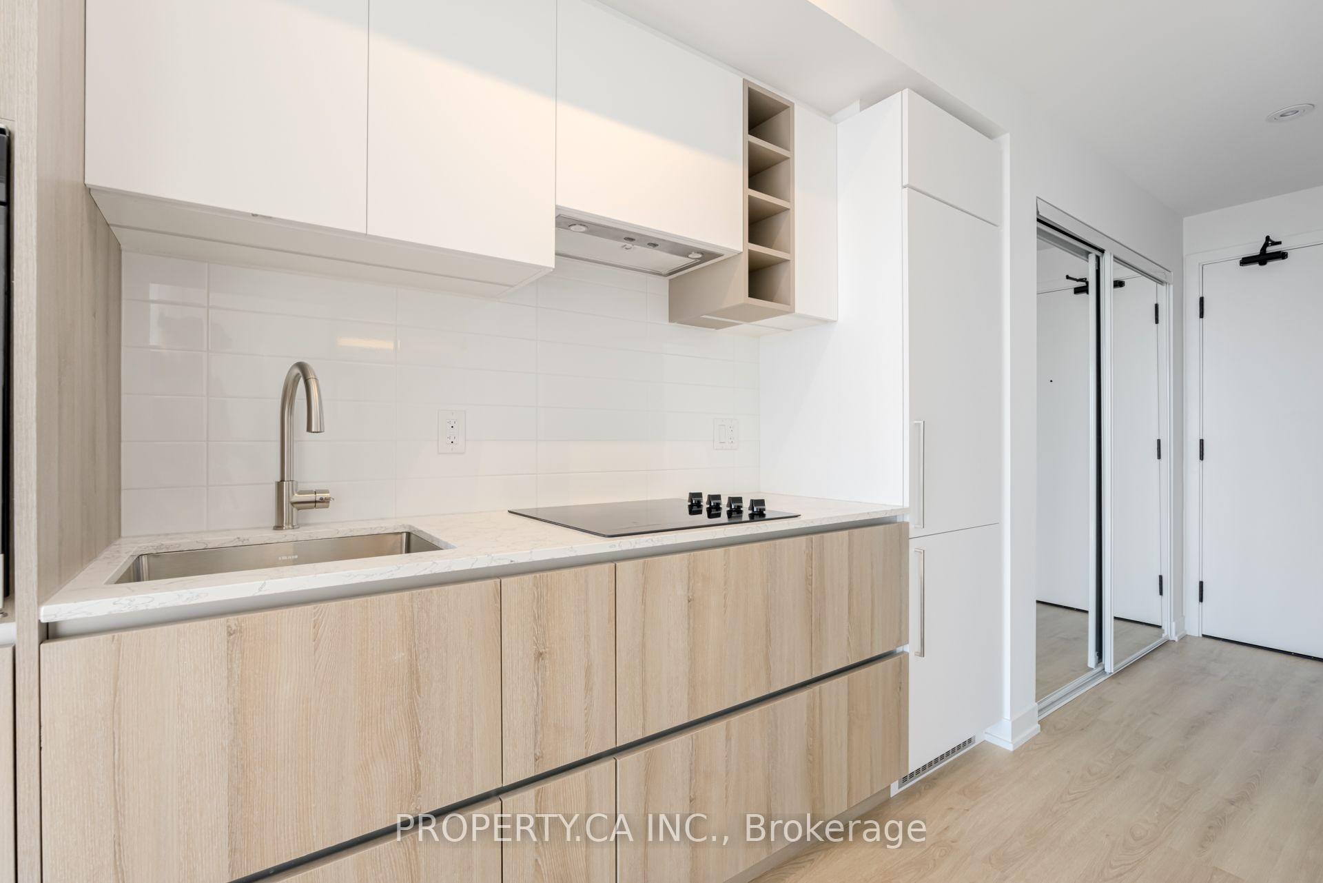 319 Jarvis Street LPH16, Toronto Unit: LPH16