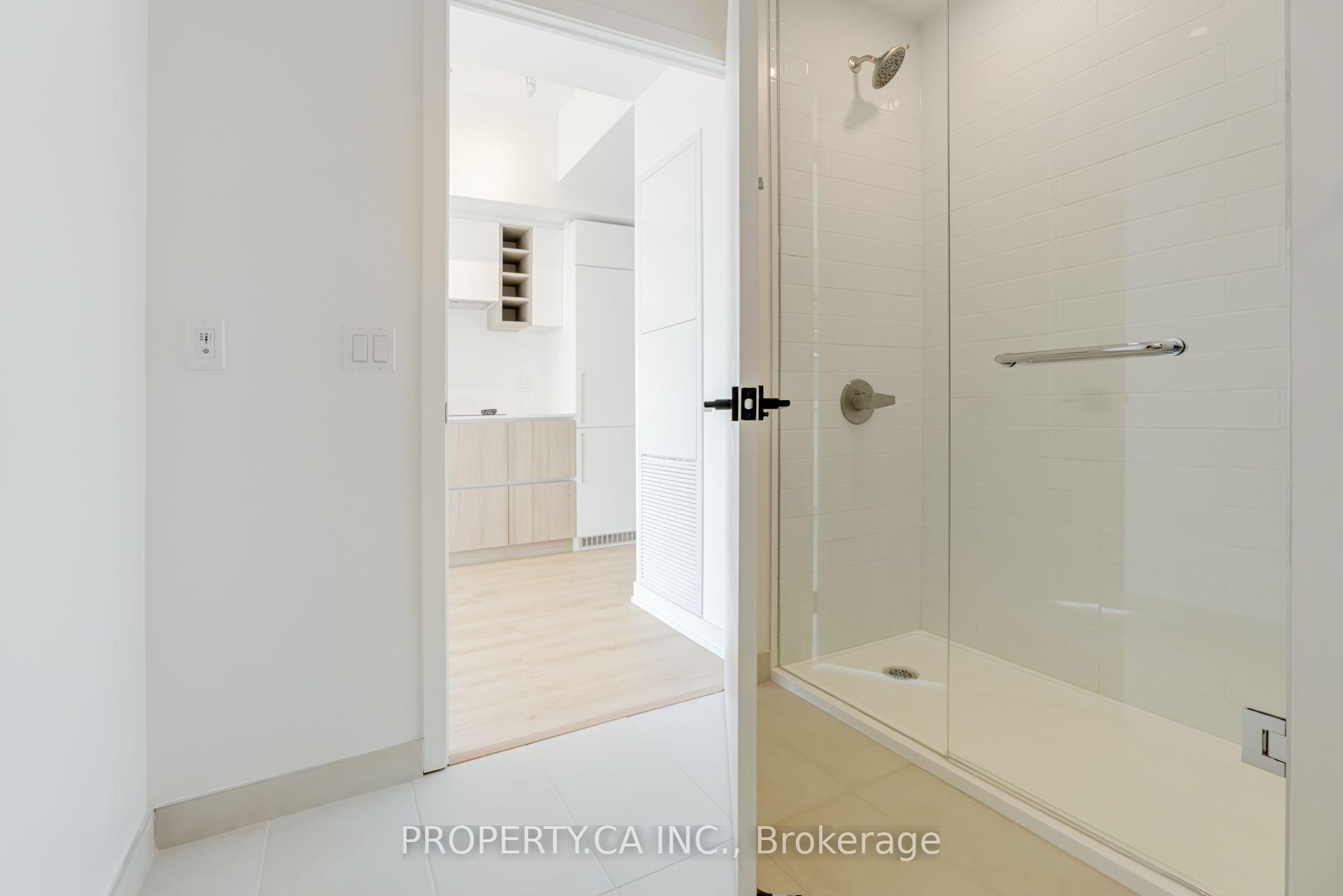 319 Jarvis Street LPH16, Toronto Unit: LPH16