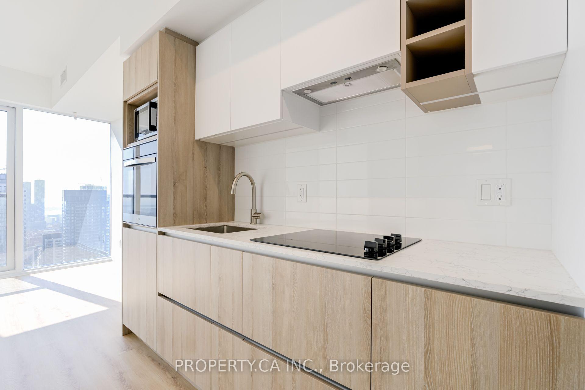 319 Jarvis Street LPH16, Toronto Unit: LPH16