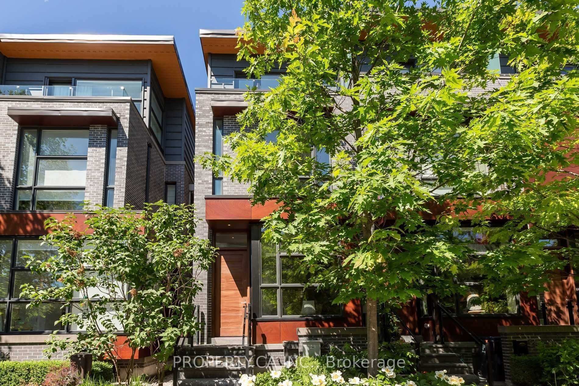 238 Manning Avenue, Toronto