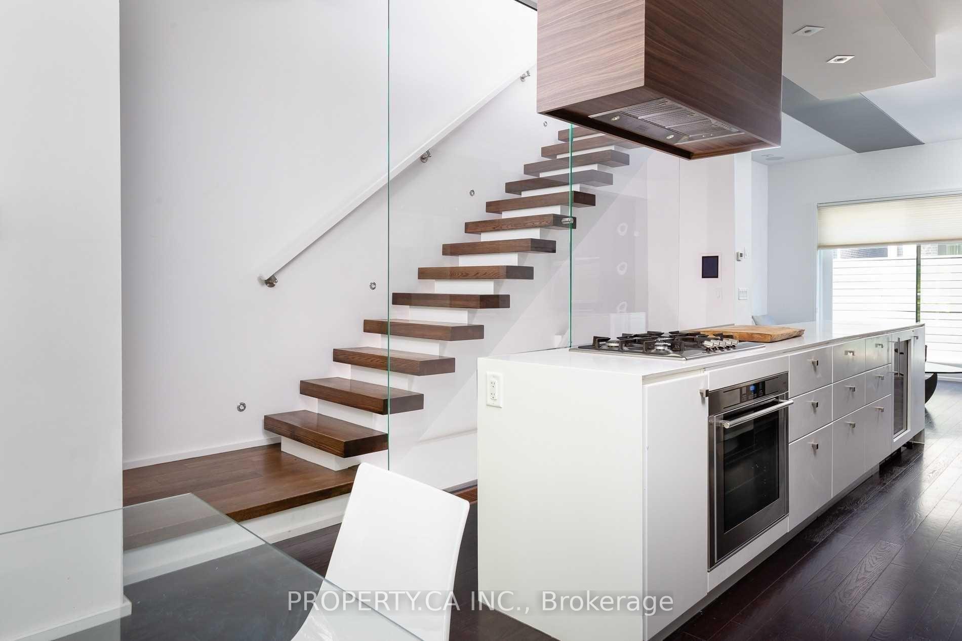 238 Manning Avenue, Toronto