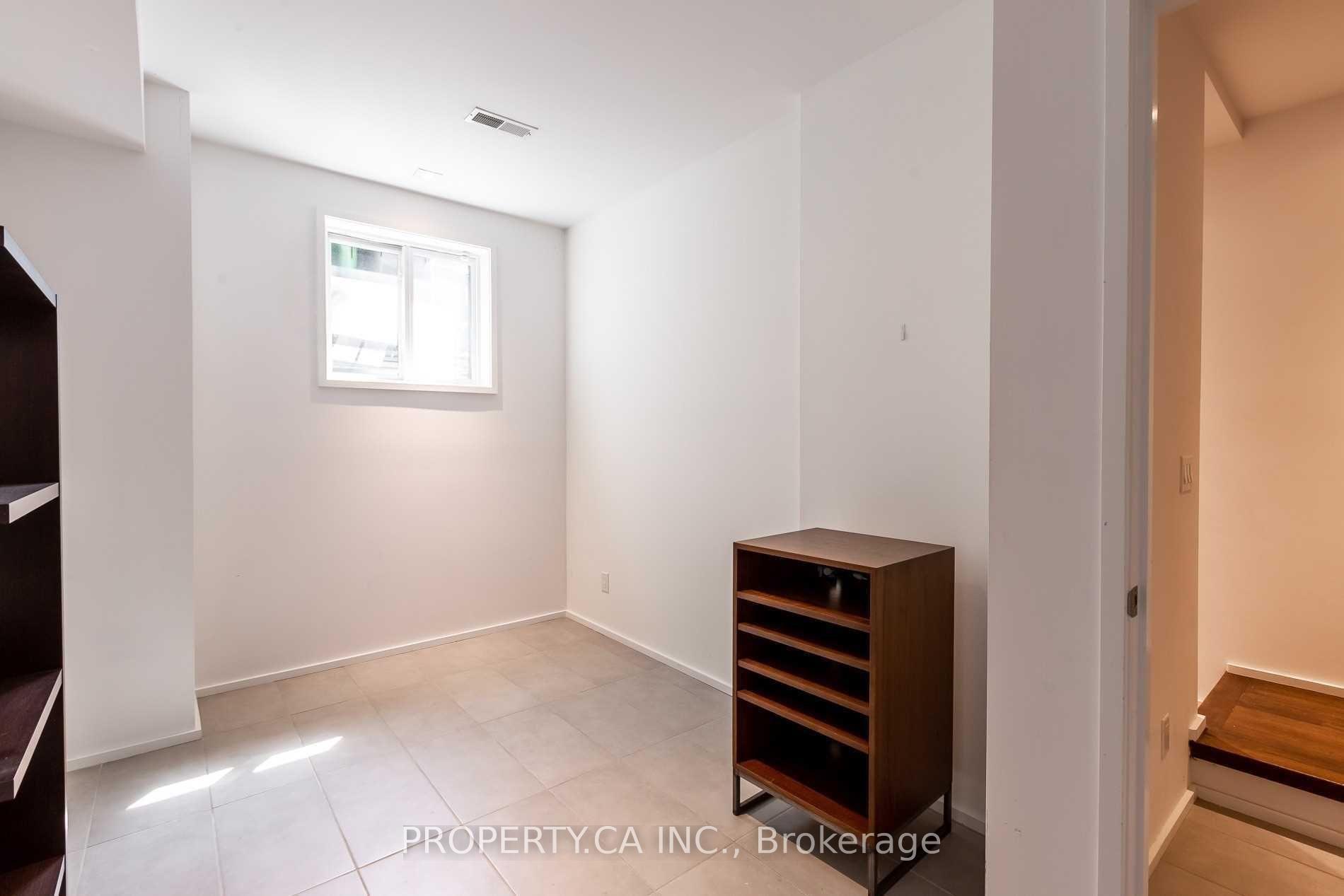238 Manning Avenue, Toronto