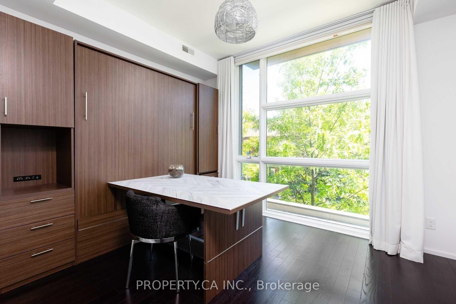 238 Manning Avenue, Toronto
