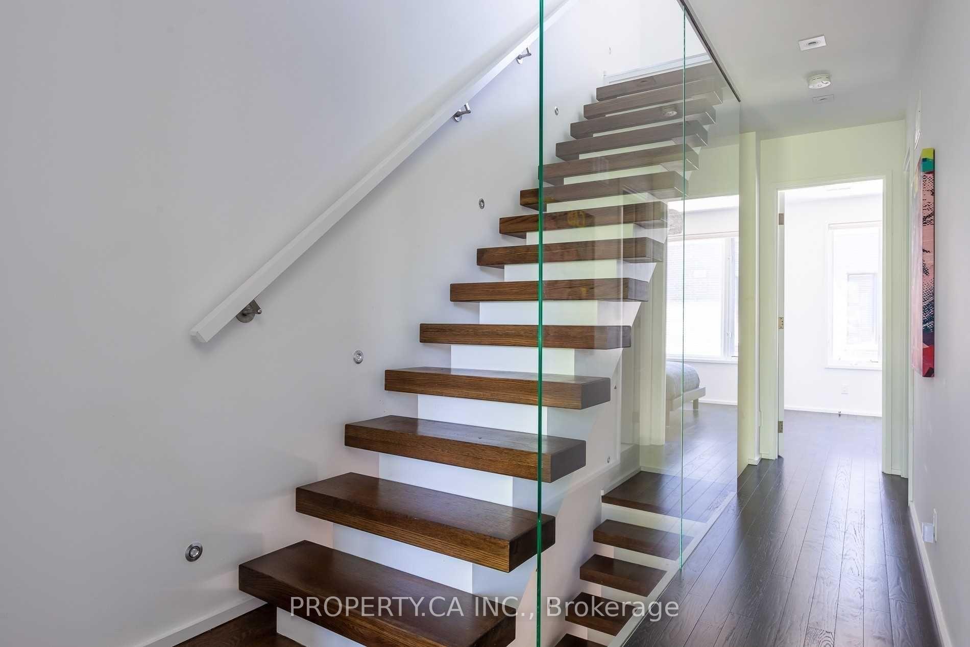 238 Manning Avenue, Toronto