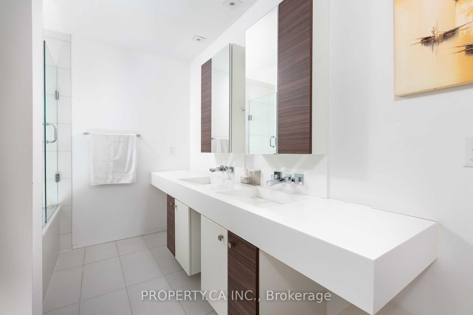 238 Manning Avenue, Toronto