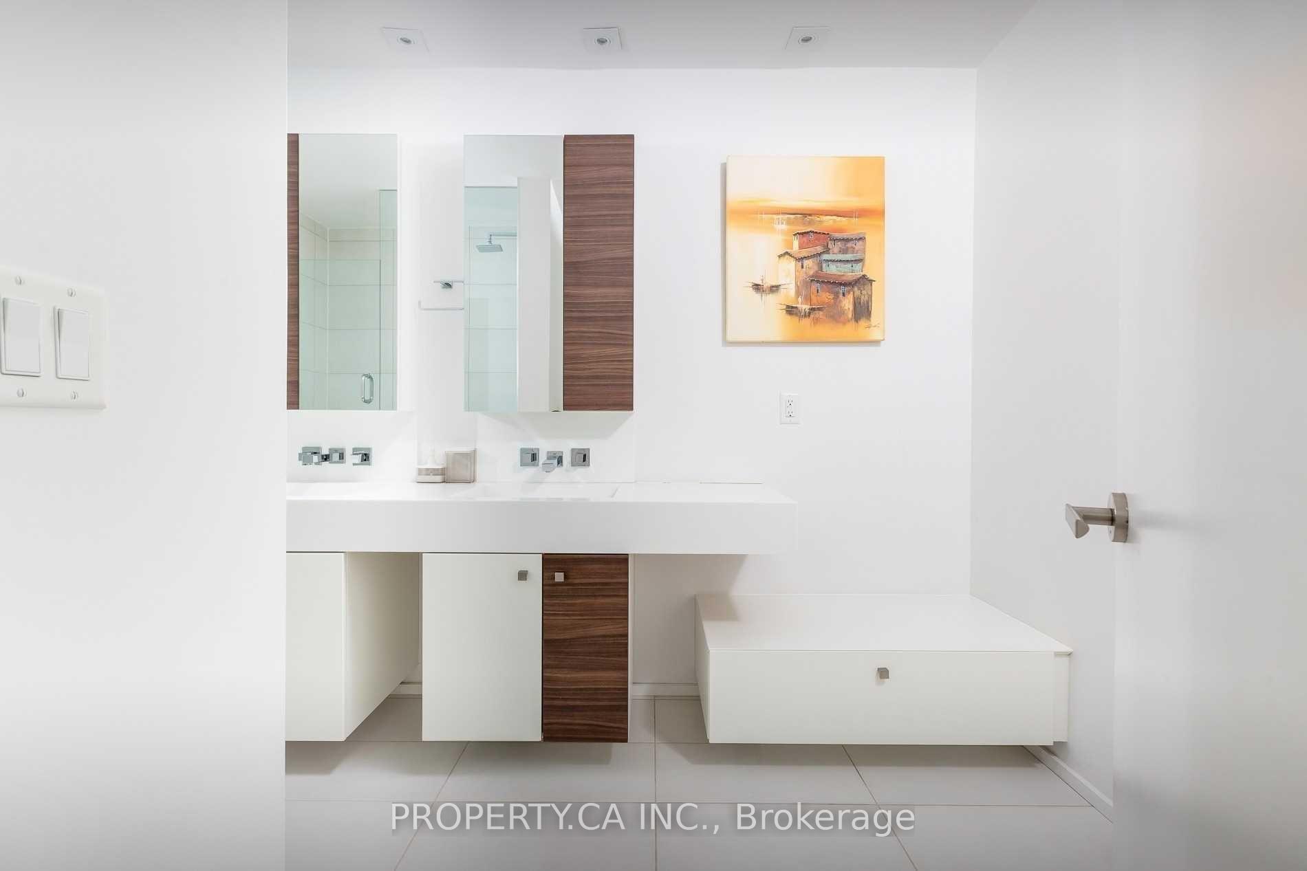 238 Manning Avenue, Toronto