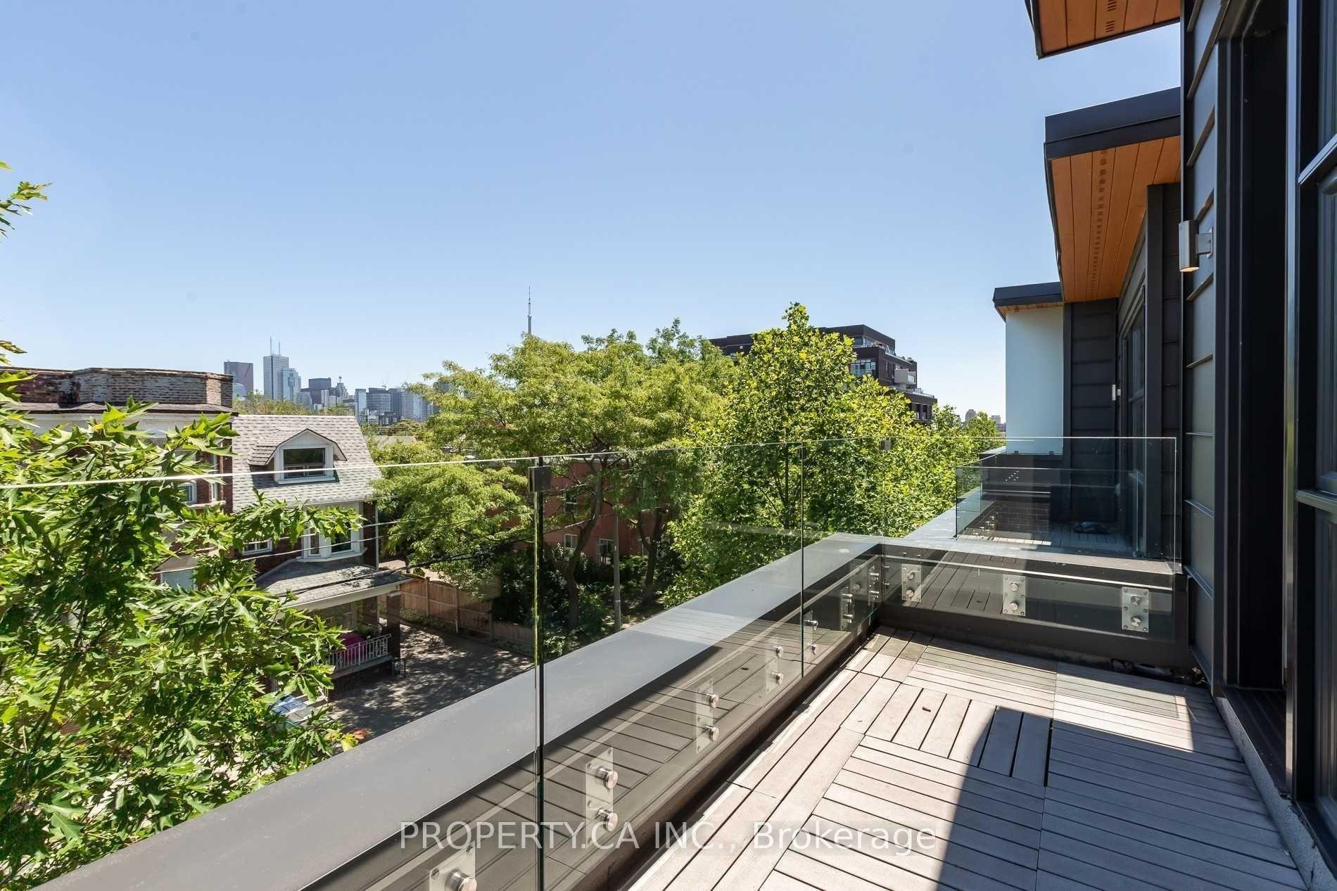 238 Manning Avenue, Toronto
