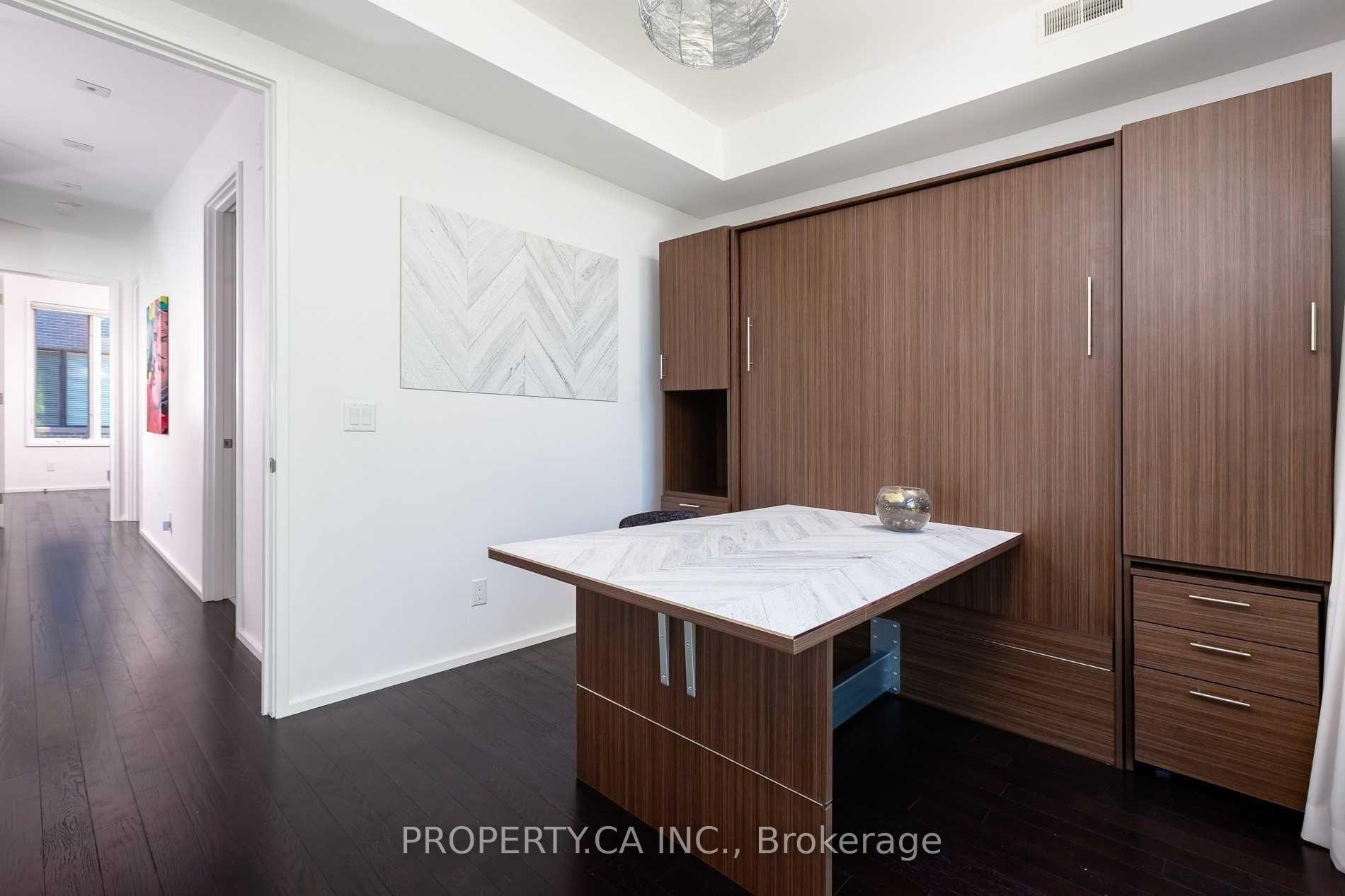 238 Manning Avenue, Toronto
