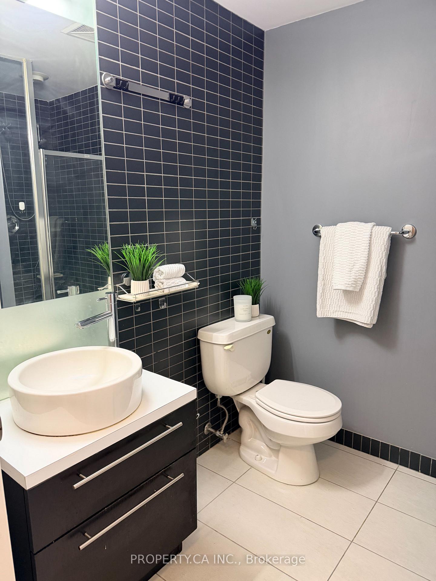 21 Carlton Street 3405, Toronto Unit: 3405