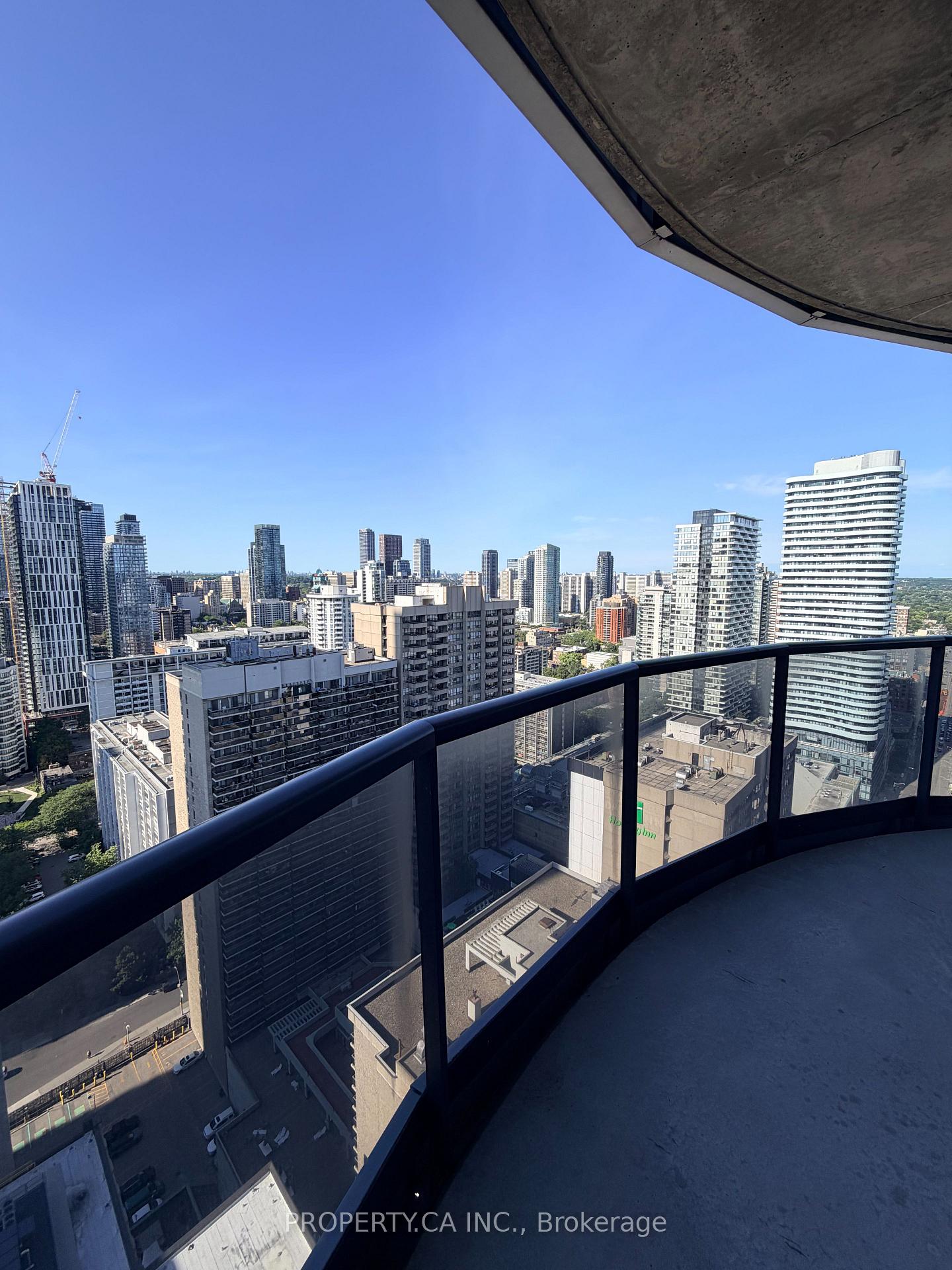 21 Carlton Street 3405, Toronto Unit: 3405