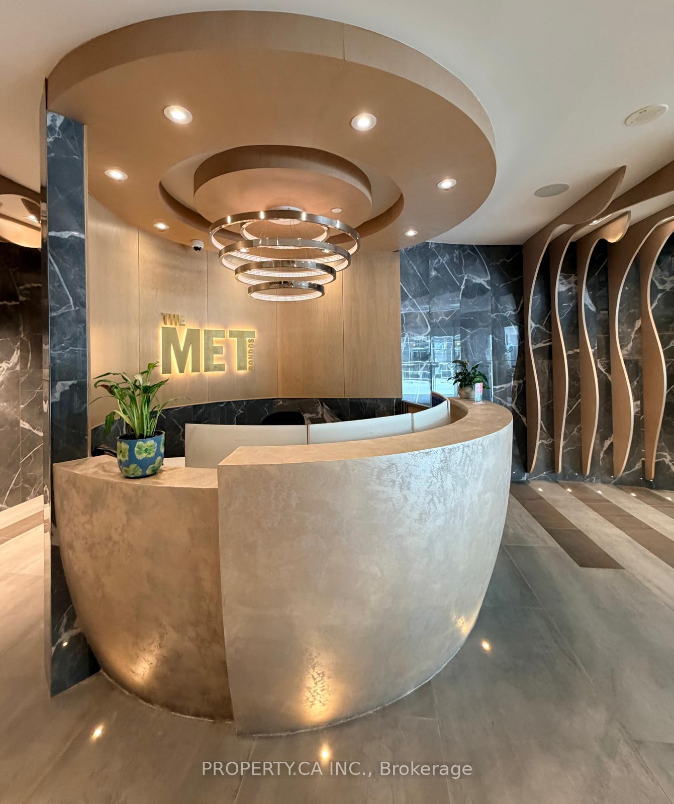 21 Carlton Street 3405, Toronto Unit: 3405